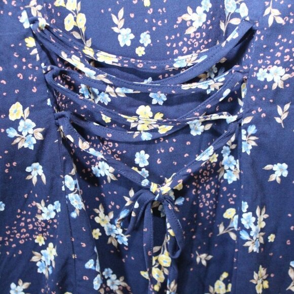 ✨2/$20 Torrid Navy Floral Stretch Challis Corset Back Top 00 Medium Large H12553 - Picture 10 of 12